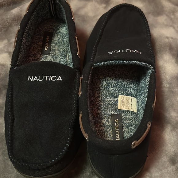 Nautica men’s slippers - Picture 3 of 4